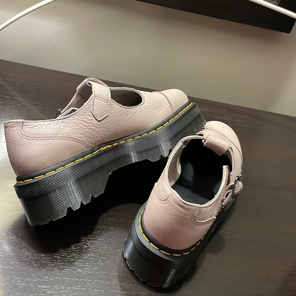 Dr. Martens Unisex Bethan Pisa Leather Platform Mary Jane Shoes Vintg Taupe NEW - Picture 4 of 10